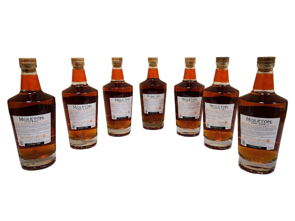 Midleton Dair Ghaelach Kylebeg Wood (full 7 bottle set)